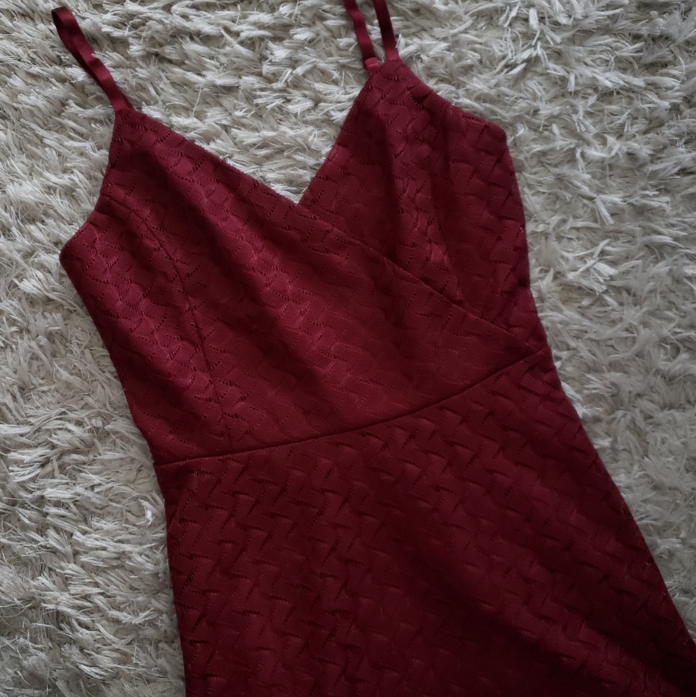 LE CHATEAU Cocktail Dress - Burgundy